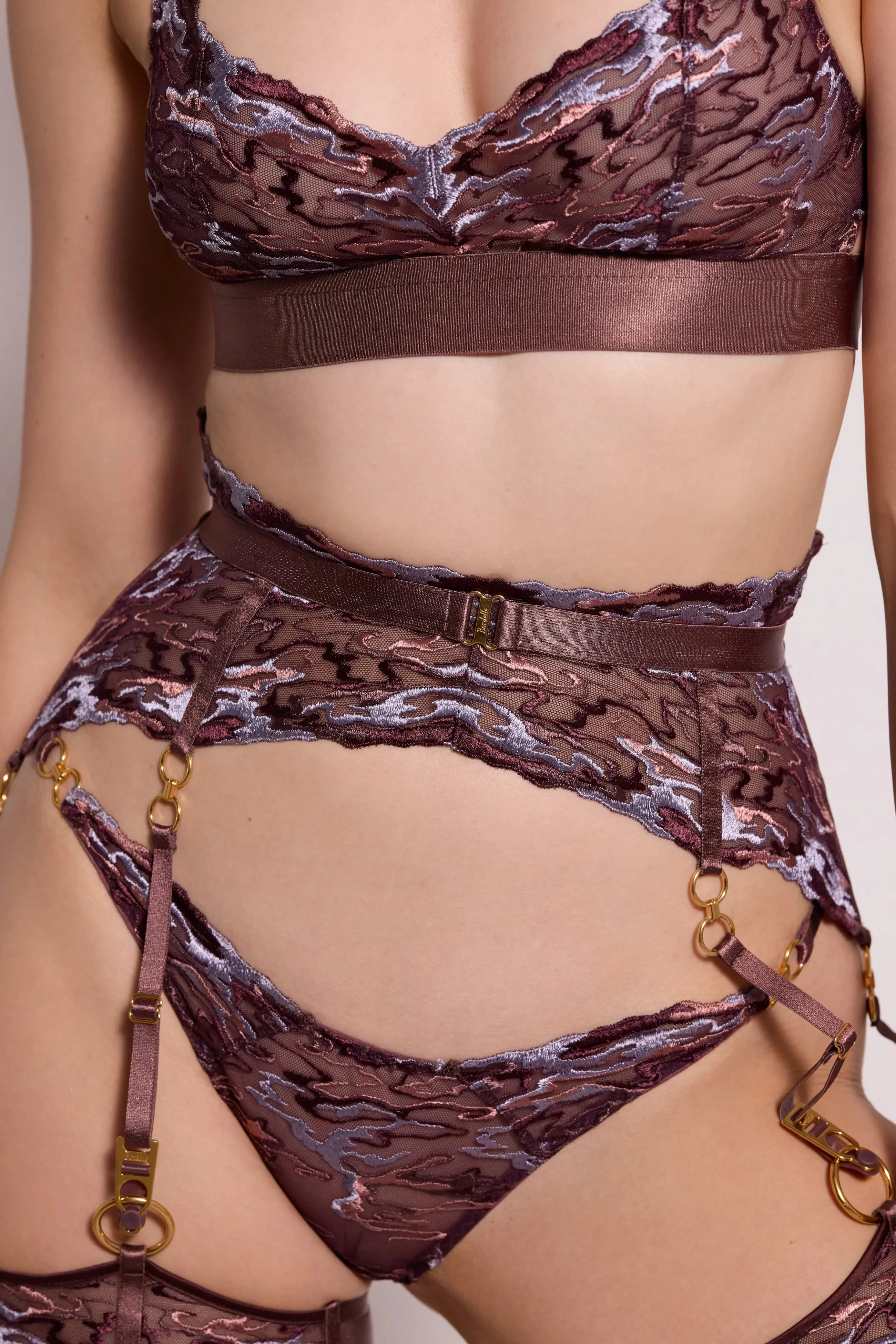 onda_suspender_5-2.webp Bordelle Onda Suspender | Lace | Suspenders