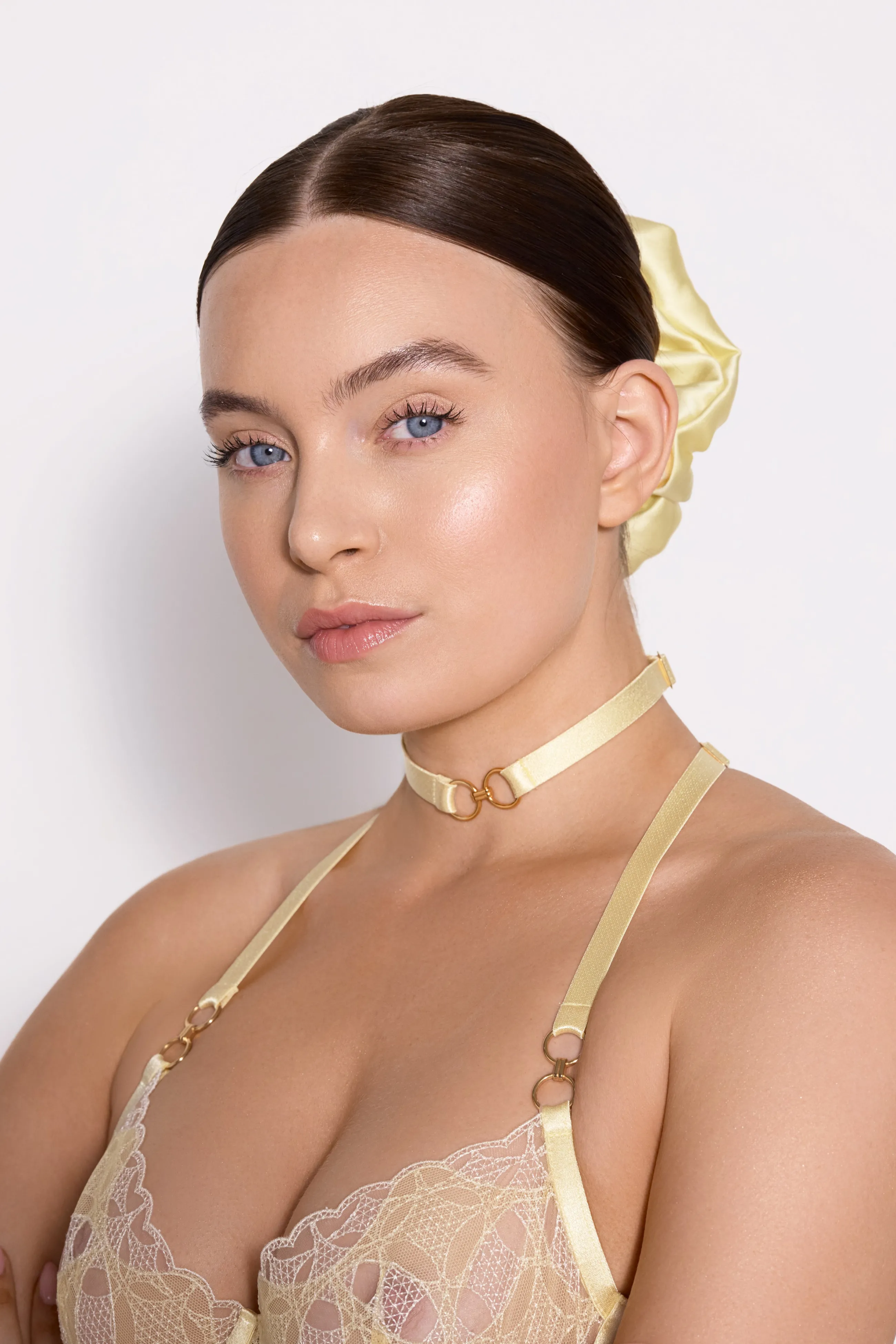 oversized_scrunchie_1-3.webp Bordelle Oversized Scrunchie | Scrunchies